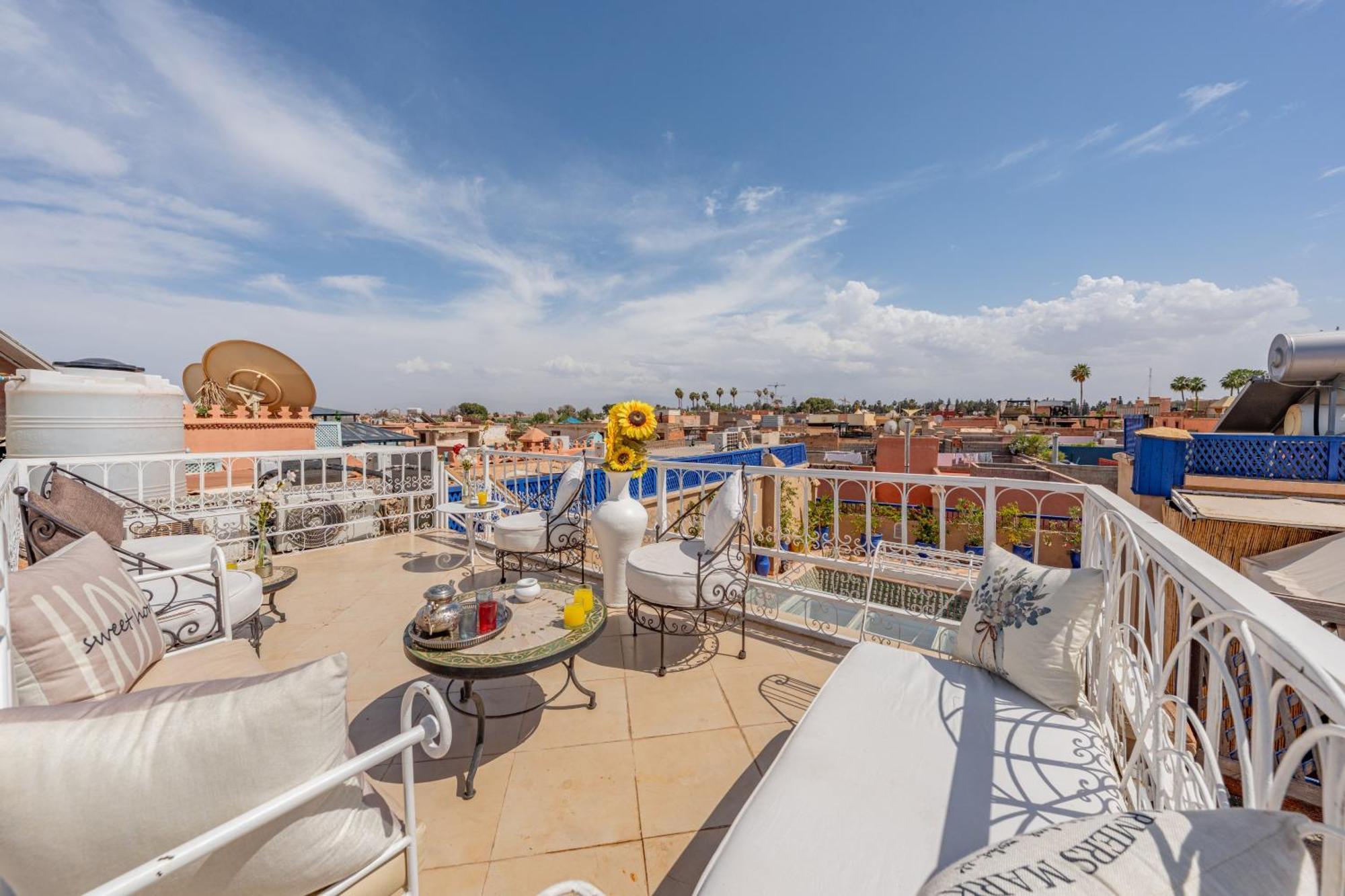 Riad Awinati Location Privatisee ,Piscine Chauffee , Beau Rooftop Marraquexe Exterior foto